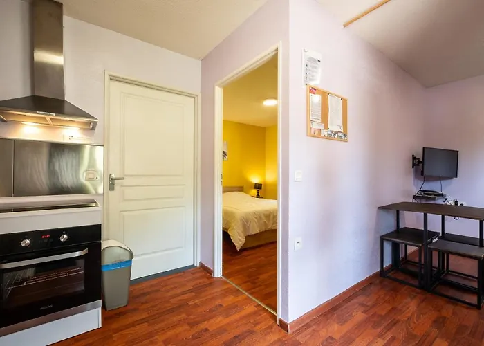 Le Hameau Du Comte De Foix - 11 En Ariege * Mercus-Garrabet