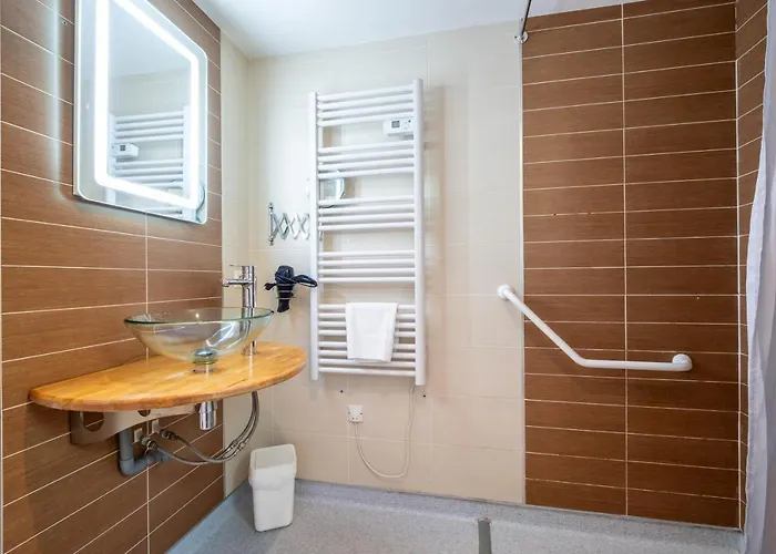 Le Hameau Du Comte De Foix - 11 En Ariege Mercus-Garrabet